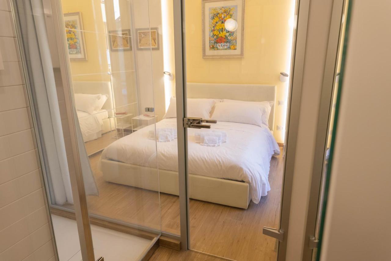 Colosseo Brightful Apartment With Rooftop Rome Exterior photo